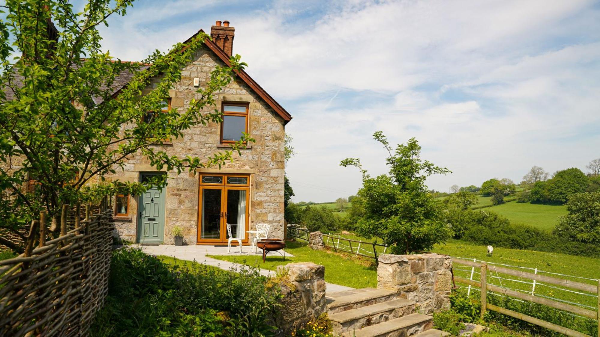 Tranquil Countryside Cottage For Two Wrexham Extérieur photo